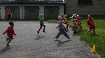 Mazais pētnieks pēta sporta speciālista profesiju