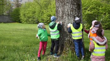 Mazais pētnieks pēta sporta speciālista profesiju