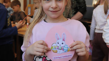 Lieldienas bibliotēkā