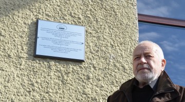 Piemiņas plāksnes atklāšana Emīlam Knaģim