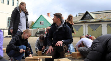 Būvē un uzzini: putnu pasaule