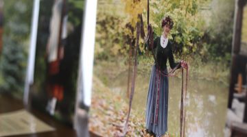 Fotoizstādes “Mans tautastērps Latvijā un pasaulē” atklāšana