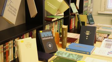 Izstādes “Cilvēks un viņa bibliotēka. Ieskats akadēmiķa Sigizmunda Timšāna arhīvā” atklāšana