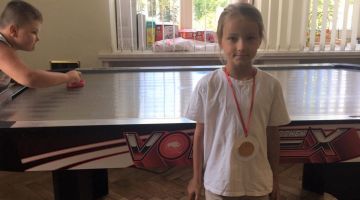 Ģimenes laiks. Gaisa hokeja mini čempionāts