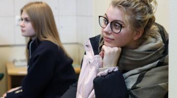 Tikšanās ar Janīnu Kursīti - Pakuli