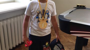 Ģimenes laiks. Gaisa hokeja mini čempionāts