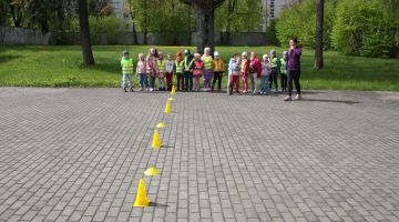 Mazais pētnieks pēta sporta speciālista profesiju