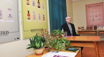 Grāmatas ir zāles jeb Grāmatu aptieka