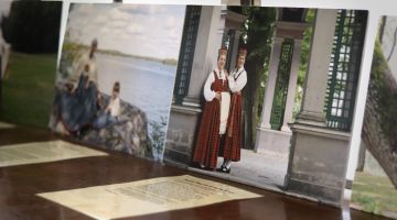 Fotoizstādes “Mans tautastērps Latvijā un pasaulē” atklāšana