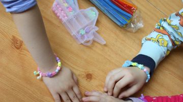 Mazais pētnieks pēta sporta speciālista profesiju