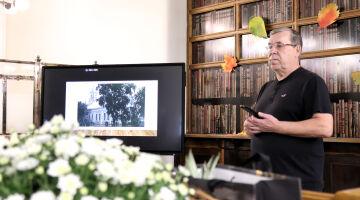 Tikšanās ar novadpētnieku Jāni Apīni. Saruna par Jēkabpils Romas katoļu baznīcas un draudzes vēsturi