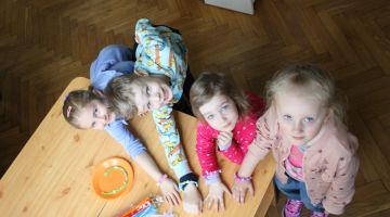 Mazais pētnieks pēta sporta speciālista profesiju