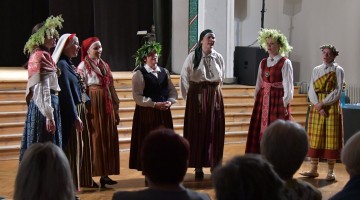 Vakars kopā ar grupu 