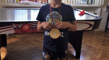 Ģimenes laiks. Gaisa hokeja mini čempionāts