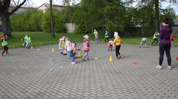 Mazais pētnieks pēta sporta speciālista profesiju