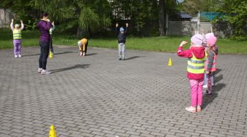Mazais pētnieks pēta sporta speciālista profesiju