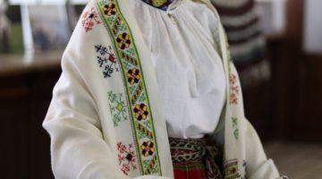 Fotoizstādes “Mans tautastērps Latvijā un pasaulē” atklāšana
