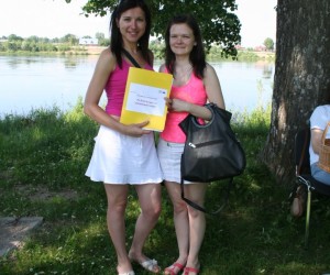 Lāsmas Skļarskas un Elīzas Lenšas foto