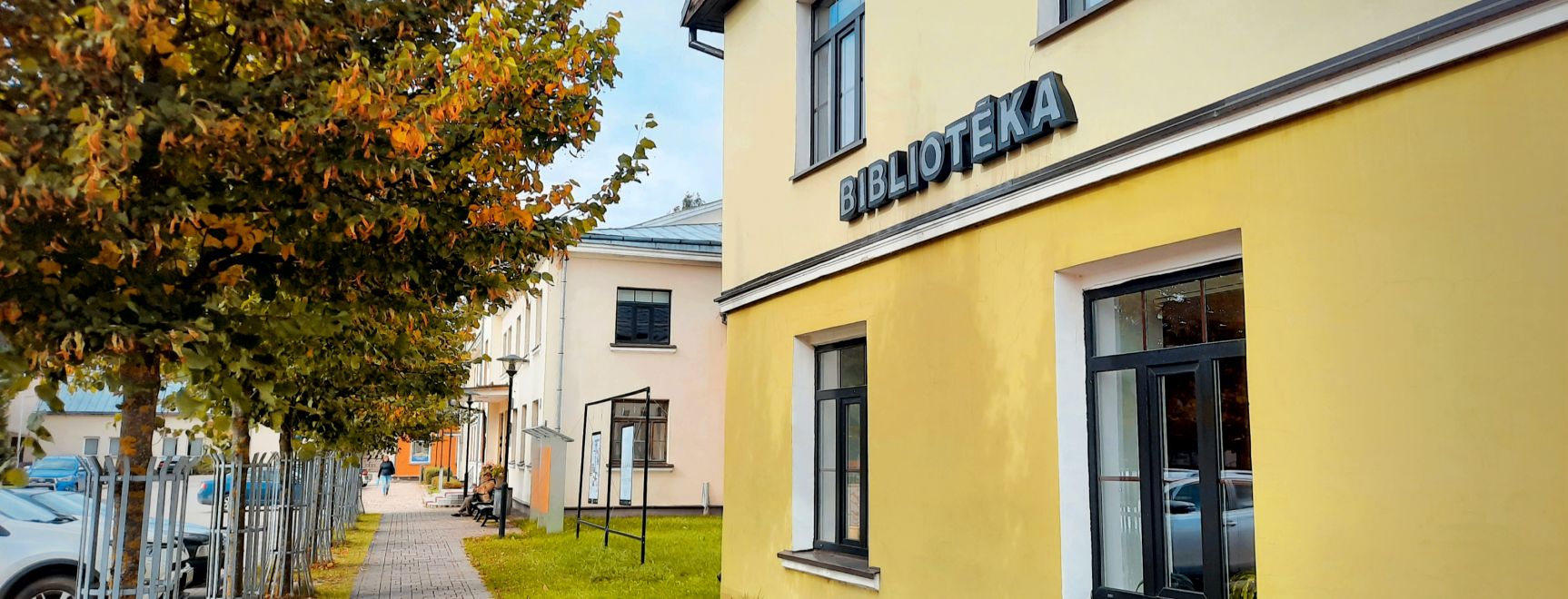 Viens no BIBLIO projekta hoverbordiem dodas uz Jēkabpils pilsētas bibliotēku!