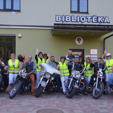 Brauciens ar motocikliem 